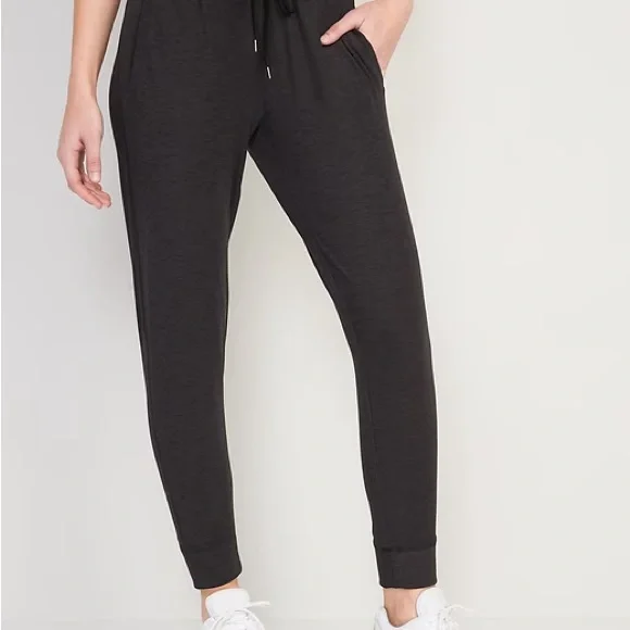 Mid-Rise Breathe ON Jogger Pants for Women - Picture 1 of 3